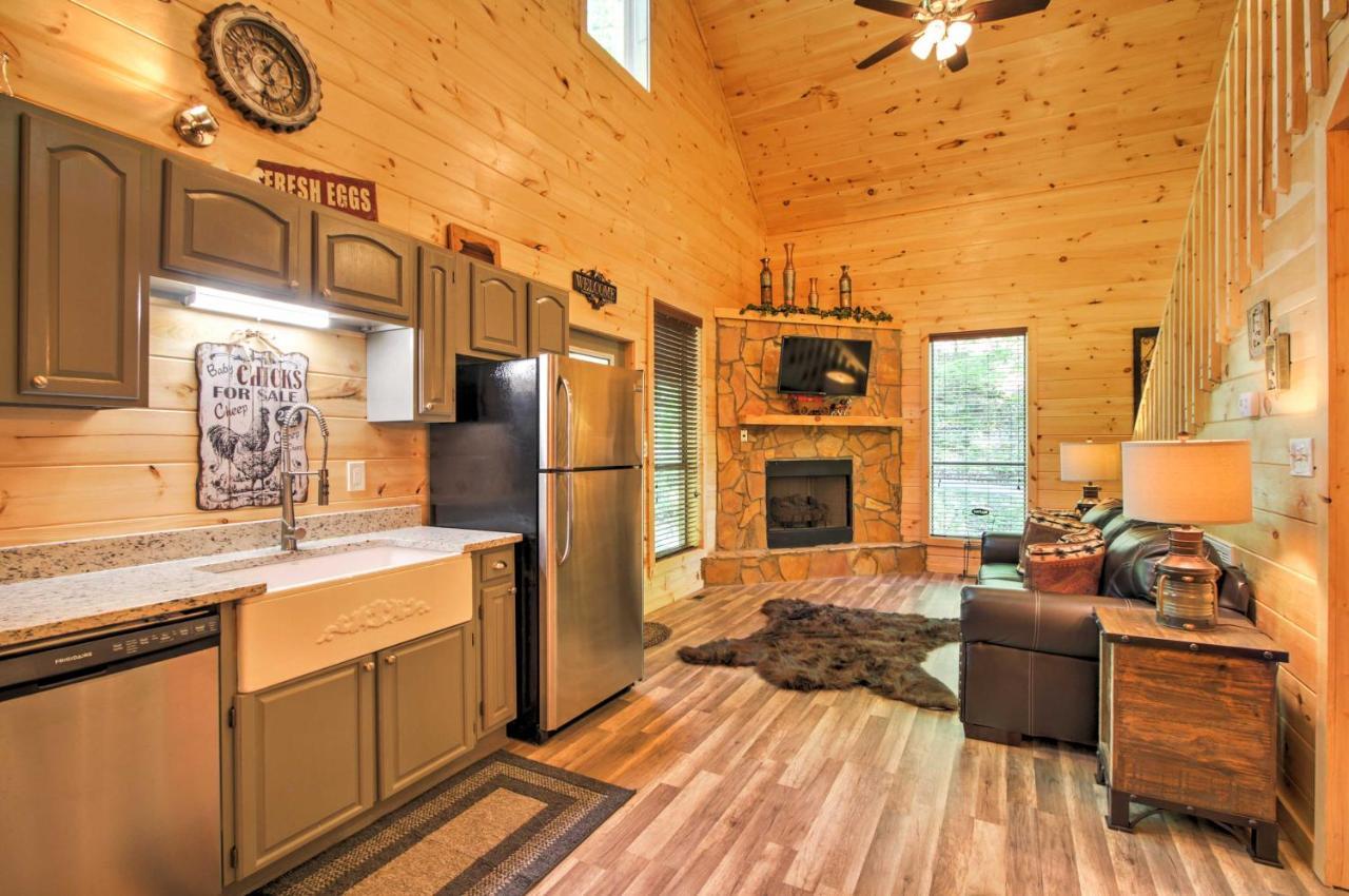 Gatlinburg Cabin With Hot Tub 5 Mi To Downtown Eksteriør billede