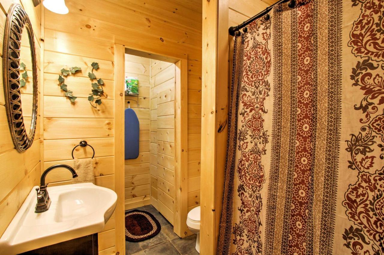 Gatlinburg Cabin With Hot Tub 5 Mi To Downtown Eksteriør billede