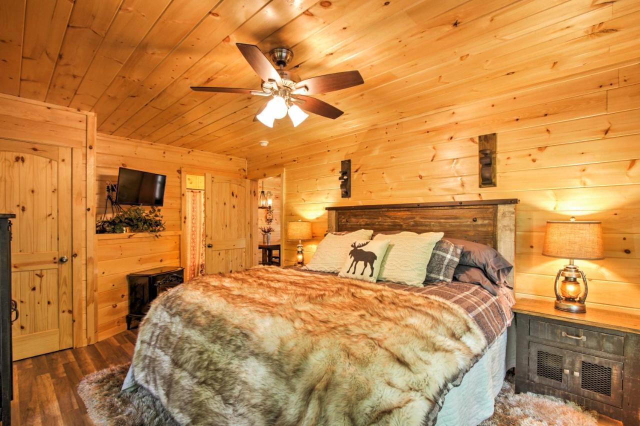 Gatlinburg Cabin With Hot Tub 5 Mi To Downtown Eksteriør billede